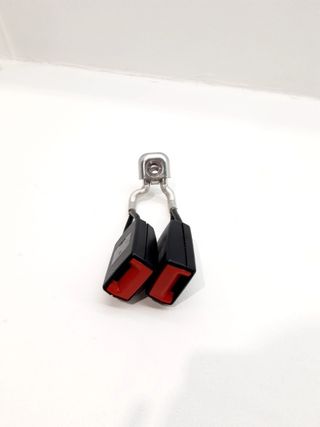 ENGANCHE CINTURON TRASERO CENTRAL VOLKSWAGEN POLO (6R1)