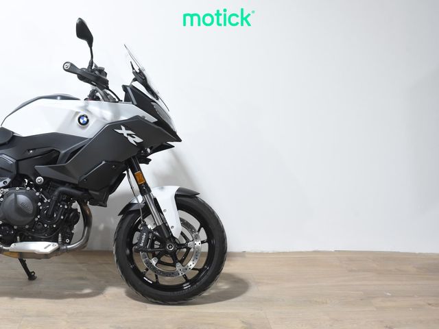 BMW F 900 XR