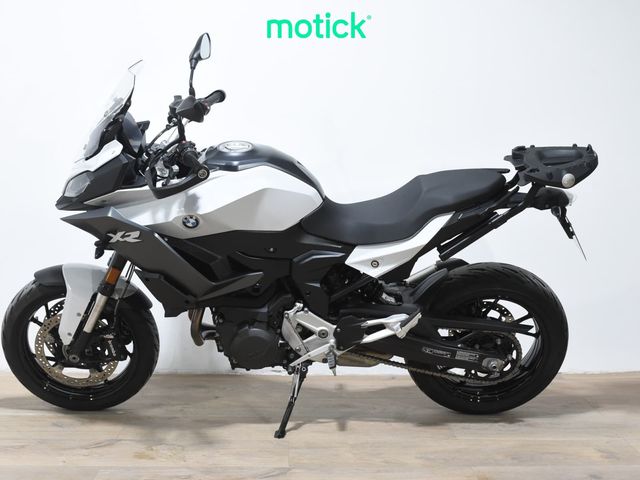 BMW F 900 XR