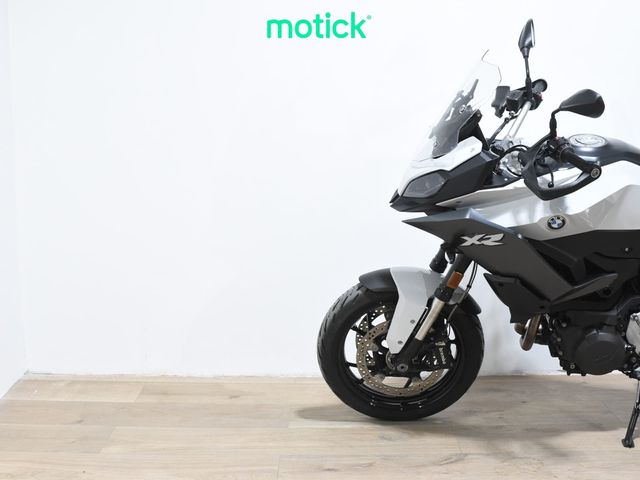 BMW F 900 XR