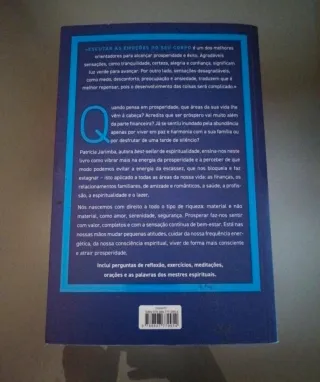 Livro " Atraia prosperidade para a sua vida"