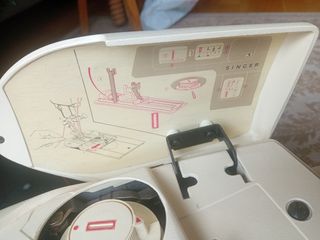 Máquina de coser Singer 6740