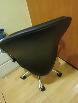 Silla d de oficina negra