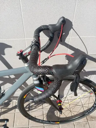 Bicicleta de carretera BH talla S