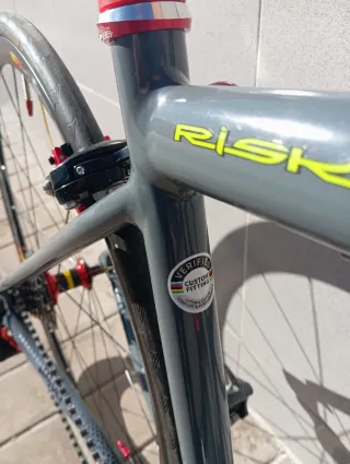 Bicicleta de carretera BH talla S