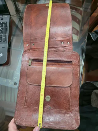 Bolso portadocumentos de auténtica Piel.