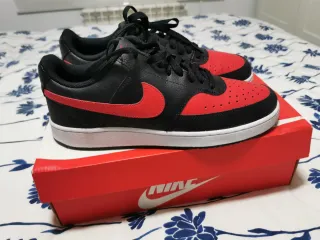 Zapatillas Nike Negras y Rojas Talla 43