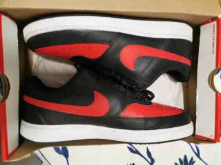 Zapatillas Nike Negras y Rojas Talla 43