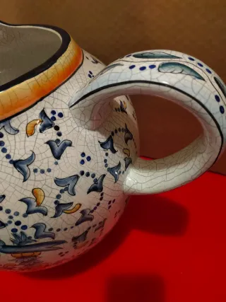 Jarrón de cerámica decorado