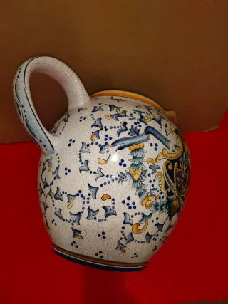 Jarrón de cerámica decorado