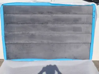 Cabecero de tela gris