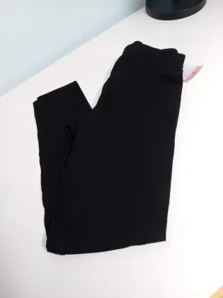 Leggings negros Lefties