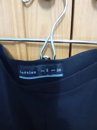 Leggings negros Lefties