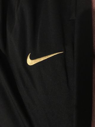 Pantalones Chándal FC Barcelona Nike Negro Dorado