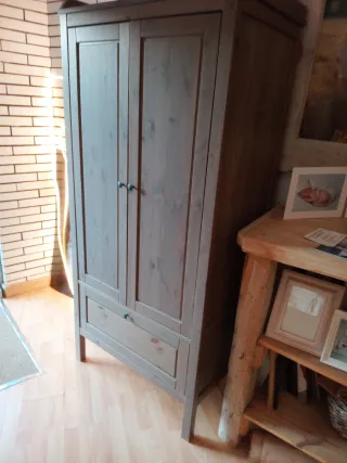 Armario infantil de madera