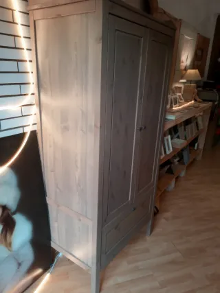 Armario infantil de madera