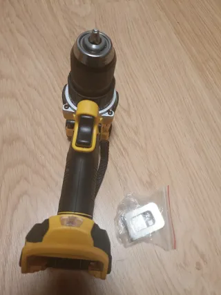 Taladro Percutor Dewalt DCD805 18V