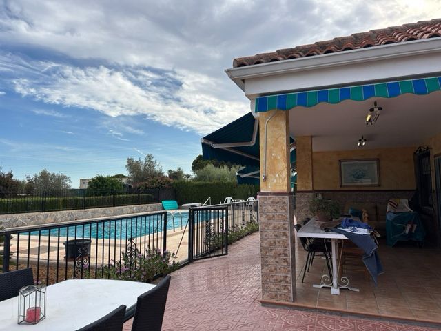 OCASIÓN: Vendo Chalet en Elche (Alicante),