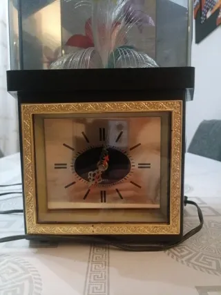 Reloj Cisnes con Lámpara Fibra Óptica