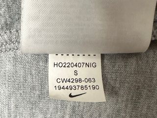 Nike Tech, sudadera original corta para chica.