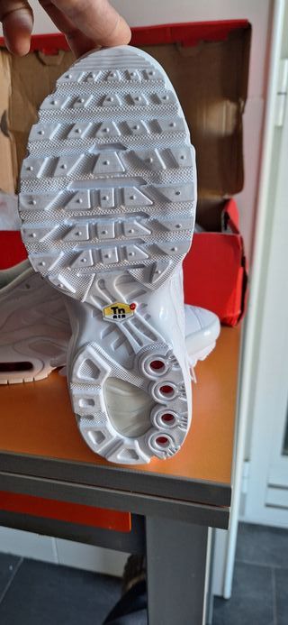 Zapatillas Nike TN Nuevas Talla 36