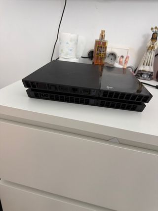 Console Playstation 4 Nera