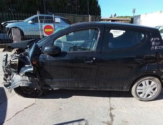 5159526 piloto trasero izquierdo nissan pix0 (uao)