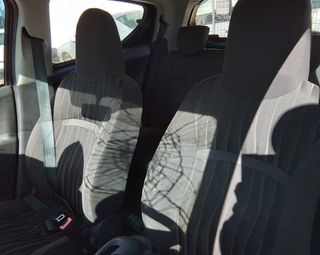 5159526 piloto trasero izquierdo nissan pix0 (uao)