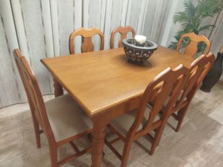 Mesa comedor y 6 sillas madera