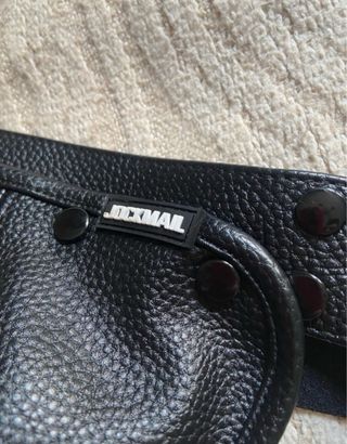 Suspensorio imitación cuero ajustable