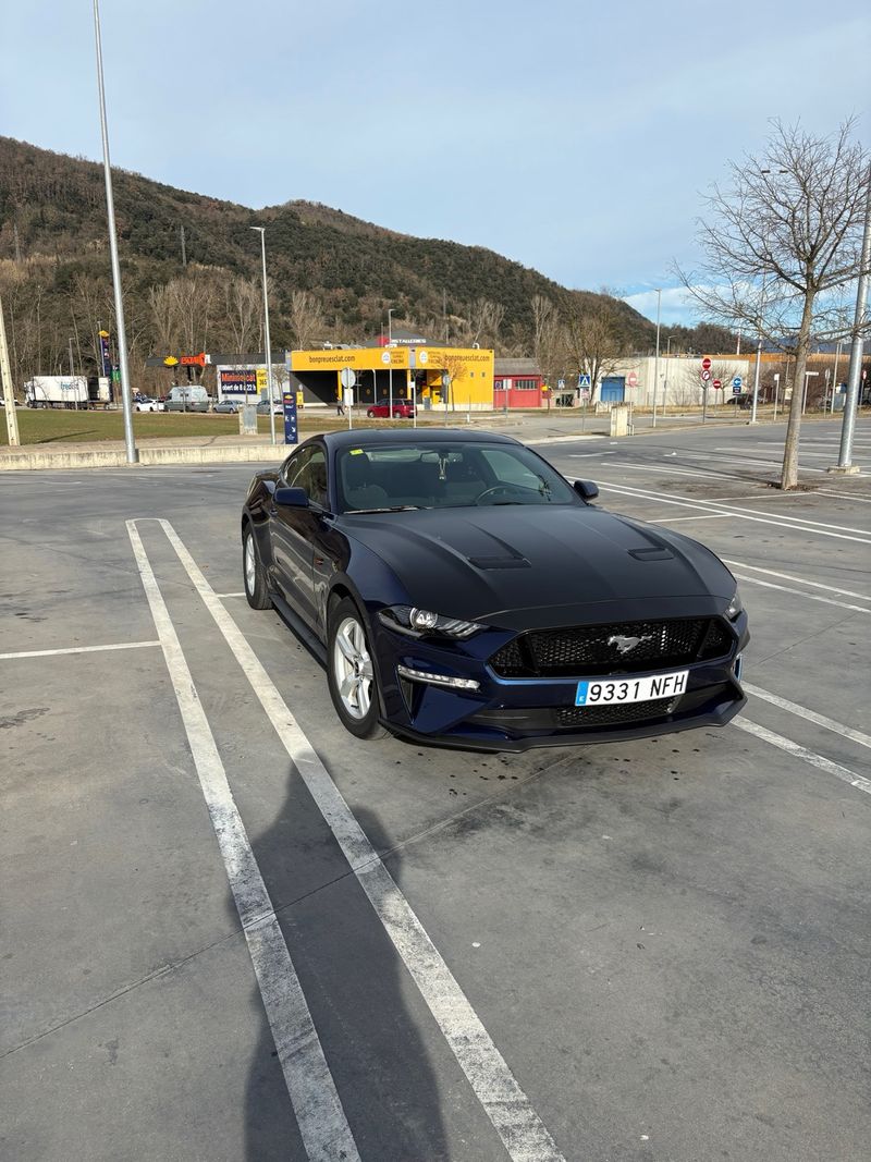 Ford Mustang 2018 - foto 1