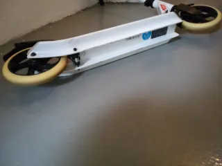 Patinete Oxelo blanco