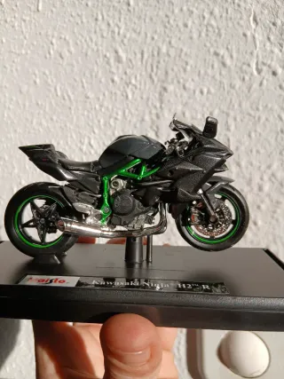 Maisto Kawasaki Ninja H2R 1:18