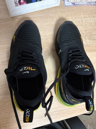 Tenis Nike Air 270 Negro y Verde