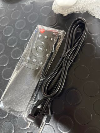 Proyector Inalámbrico 2.4G con Juegos