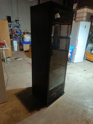 Nevera expositora postres/bebidas