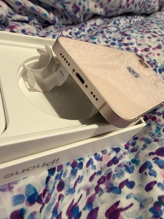 iPhone 13 Rosa 128GB 77% Batteria