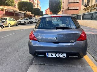 Peugeot 308 2011
