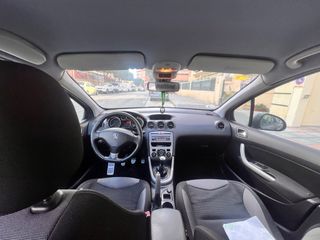 Peugeot 308 2011