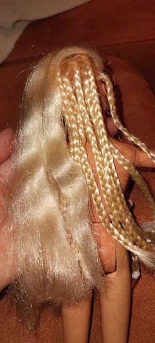 Barbie Twirly Curls Congost