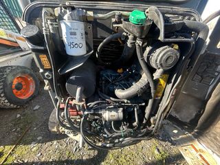 Excavadora Bobcat 323