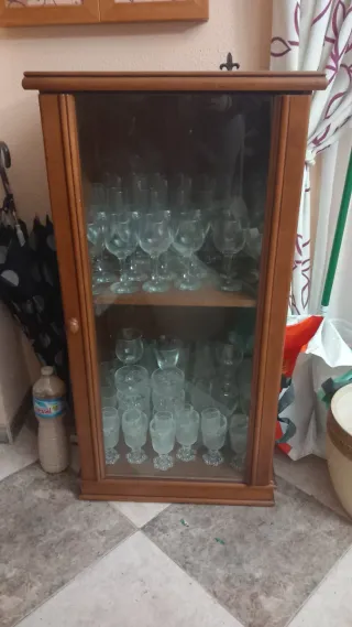 Mueble de salón de madera maciza