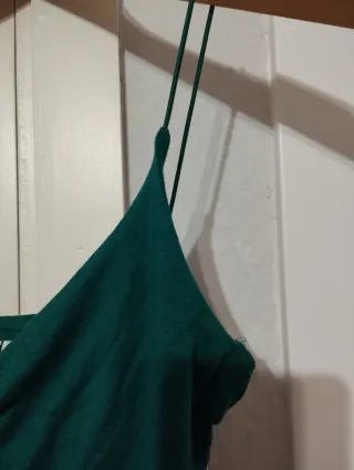 Top tirantes verde oscuro fruncido