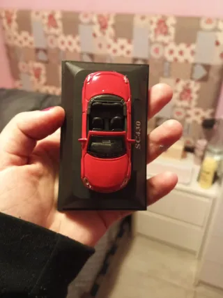 Coche de juguete SC430 rojo