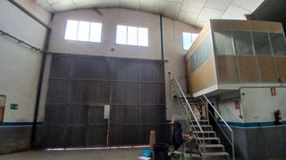 Alquiler taller chapa  y pintura. Oportunidad