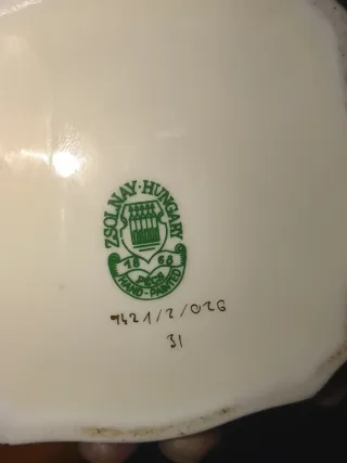 Joyero Zsolnay Hungría Porcelana Mariposa Flores.