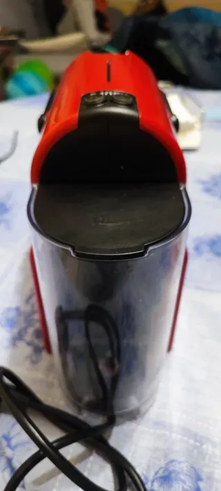 Cafetera Nespresso Krups Roja