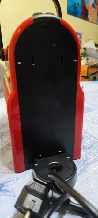 Cafetera Nespresso Krups Roja