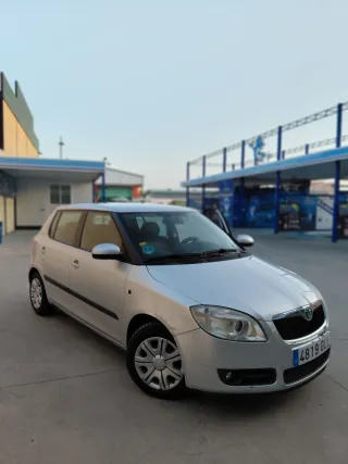 Skoda Fabia año 2009 . Gasolina,manual
