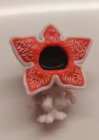 Figuras Stranger Things Kinder